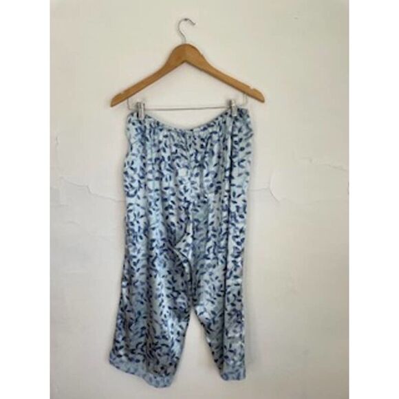 Secret Treasures satin blue leaf pajama set - Picture 10 of 14